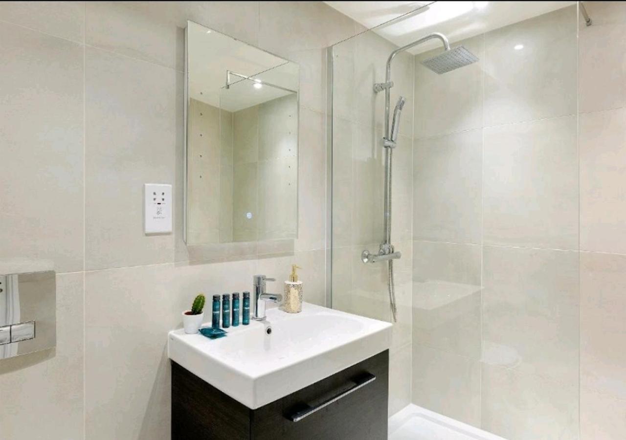 Luxury Central London North Apartment Exterior photo